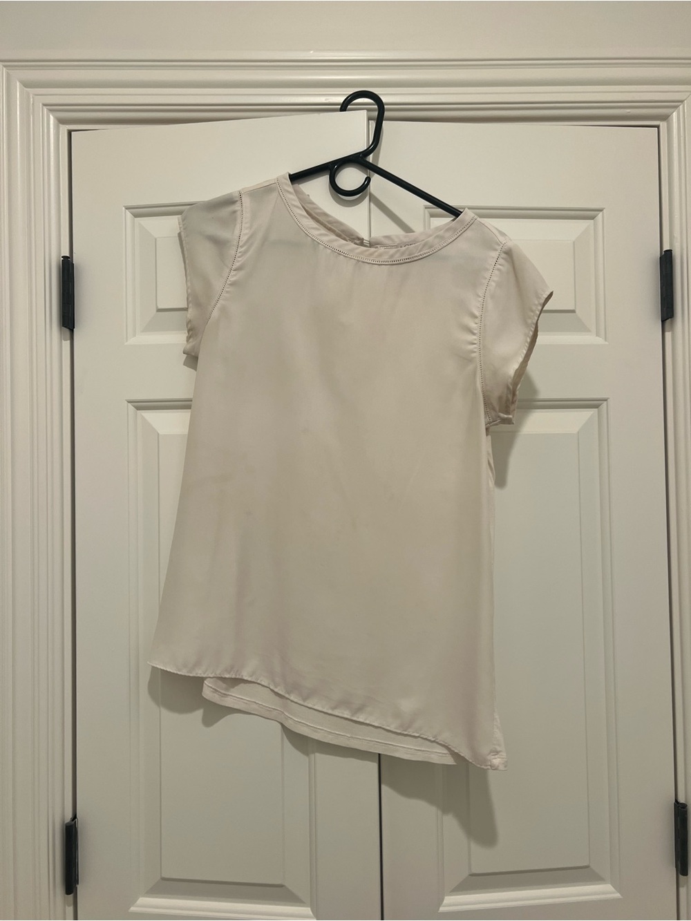 LOFT Cream Short Sleeve Blouse
